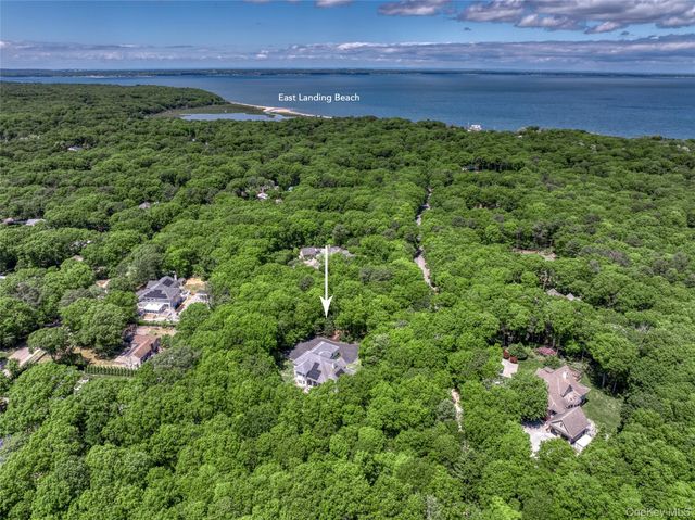 78 Channing Cross, Hampton Bays, NY 11946