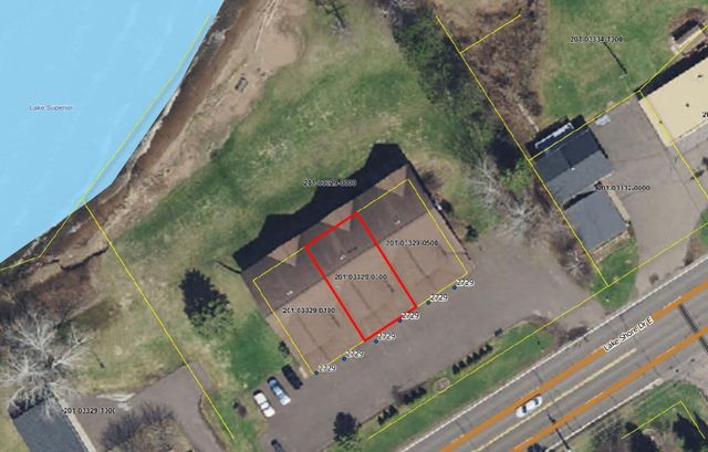 2729 Lake Shore Dr E, Ashland, WI 54806