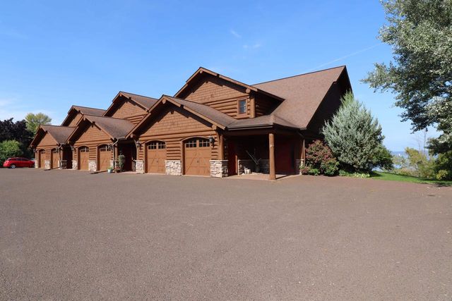 2729 Lake Shore Dr E, Ashland, WI 54806