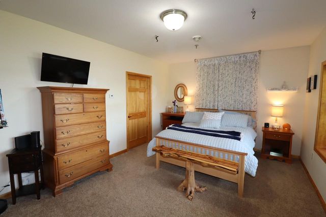 2729 Lake Shore Dr E, Ashland, WI 54806