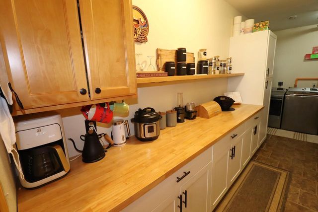 2729 Lake Shore Dr E, Ashland, WI 54806