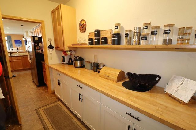 2729 Lake Shore Dr E, Ashland, WI 54806