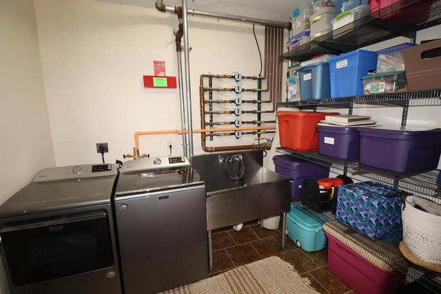 2729 Lake Shore Dr E, Ashland, WI 54806