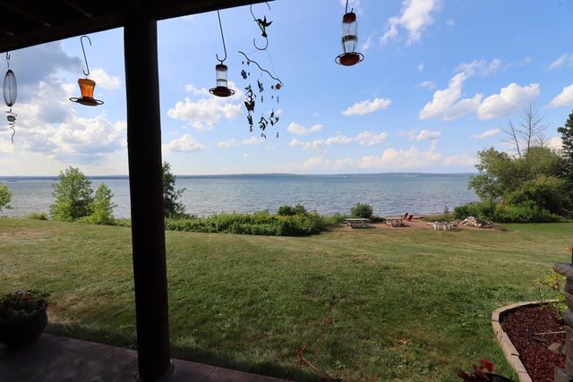 2729 Lake Shore Dr E, Ashland, WI 54806
