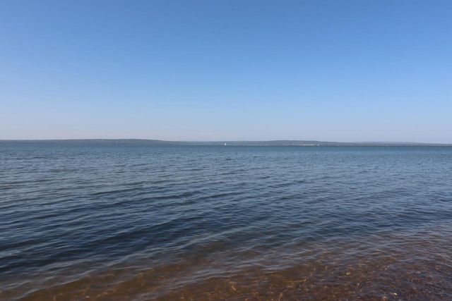 2729 Lake Shore Dr E, Ashland, WI 54806