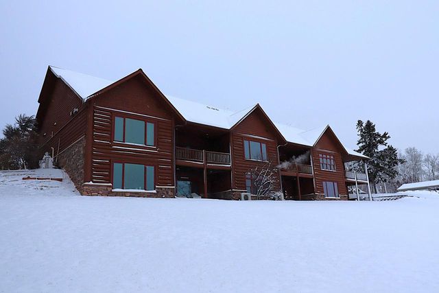 2729 Lake Shore Dr E, Ashland, WI 54806