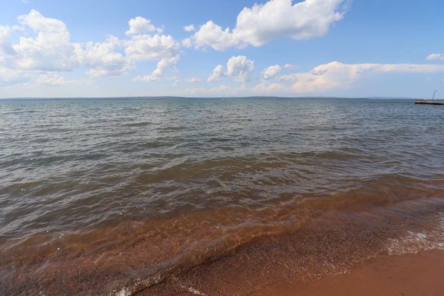 2729 Lake Shore Dr E, Ashland, WI 54806