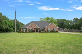 15 Castle Heights, Cabot, AR 72023