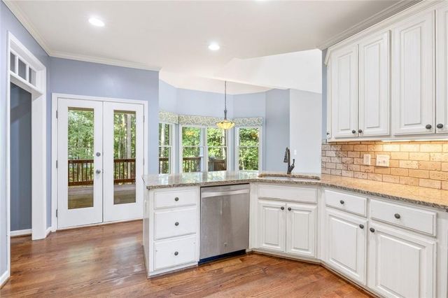 395 Amberbrook Circle, Grayson, GA 30017