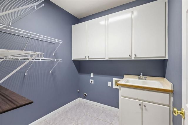 395 Amberbrook Circle, Grayson, GA 30017