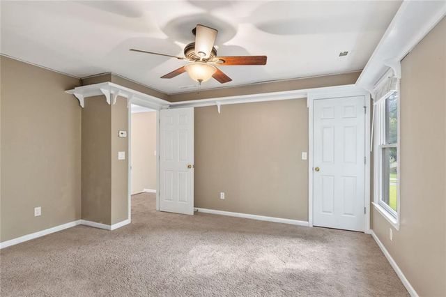 395 Amberbrook Circle, Grayson, GA 30017