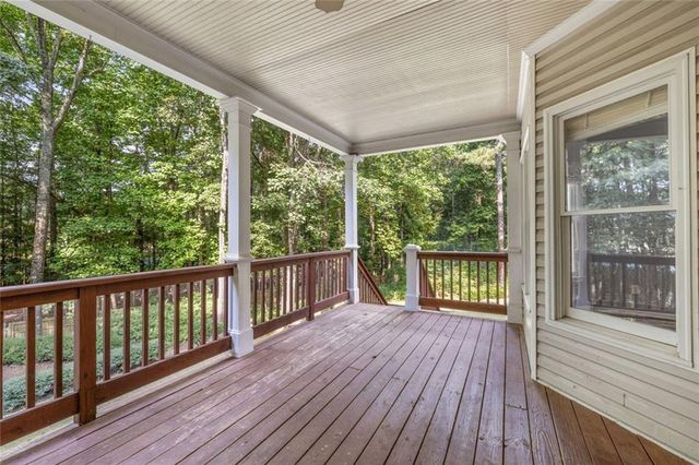 395 Amberbrook Circle, Grayson, GA 30017