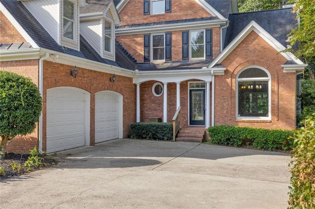 395 Amberbrook Circle, Grayson, GA 30017
