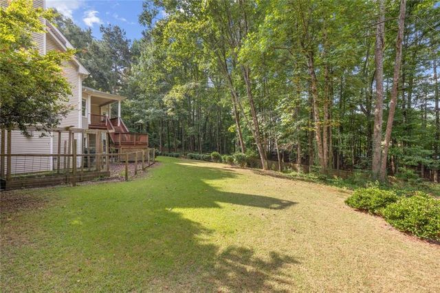 395 Amberbrook Circle, Grayson, GA 30017