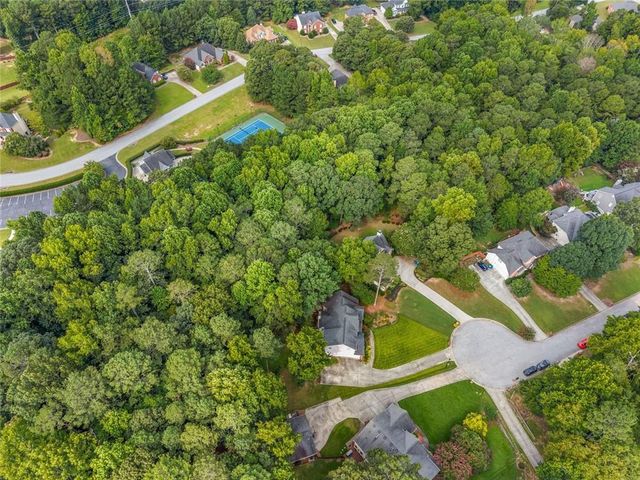 395 Amberbrook Circle, Grayson, GA 30017