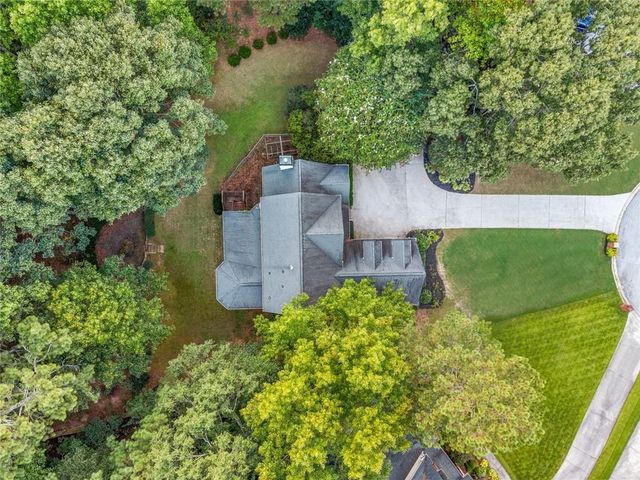 395 Amberbrook Circle, Grayson, GA 30017
