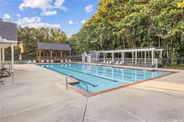 395 Amberbrook Circle, Grayson, GA 30017