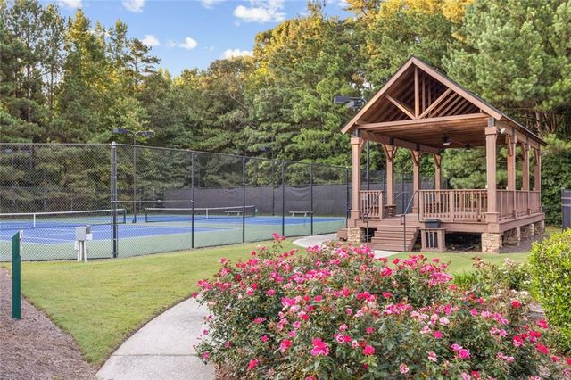 395 Amberbrook Circle, Grayson, GA 30017