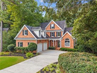 395 Amberbrook Circle, Grayson, GA 30017