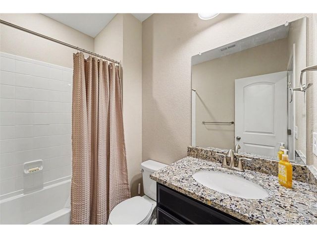 7602 S Yakima Ct, Aurora, CO 80016