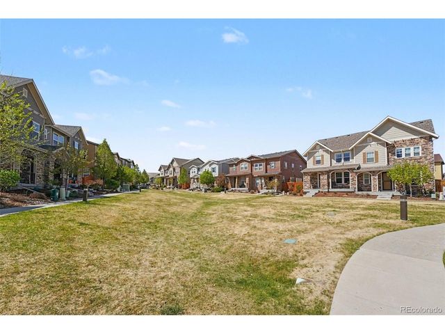 7602 S Yakima Ct, Aurora, CO 80016
