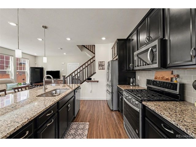 7602 S Yakima Ct, Aurora, CO 80016