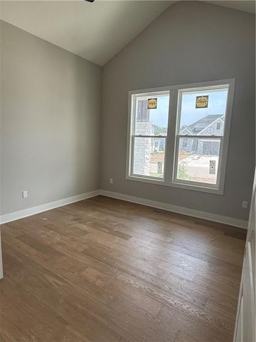18500 Pawnee Lane, Overland Park, KS 66085