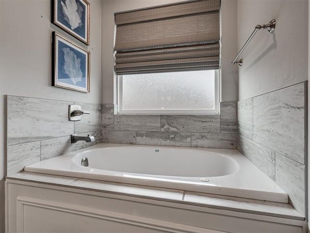 629 Dodge Court, Yukon, OK 73099