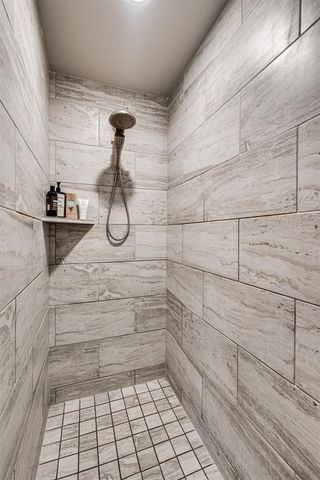 629 Dodge Court, Yukon, OK 73099