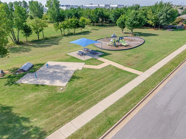 629 Dodge Court, Yukon, OK 73099