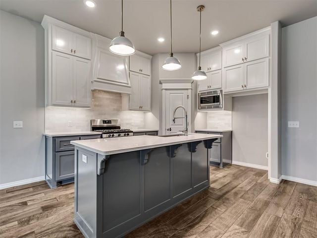 629 Dodge Court, Yukon, OK 73099