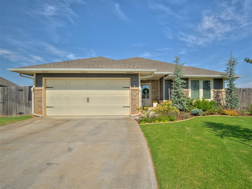 629 Dodge Court, Yukon, OK 73099