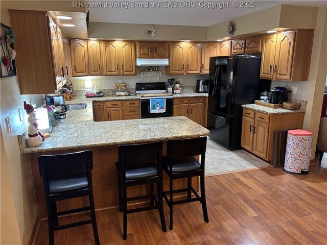 110 & 108 Mallory Lane, South Charleston, WV 25309