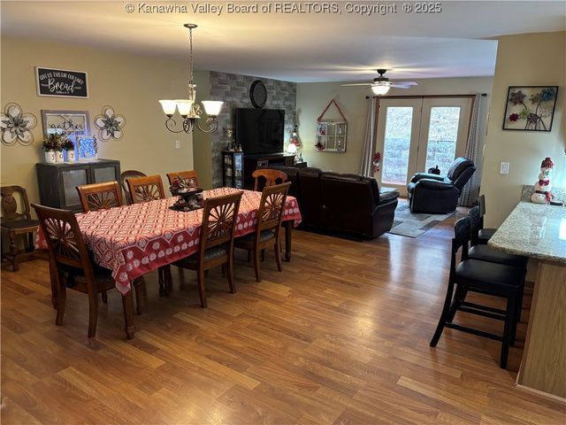 110 & 108 Mallory Lane, South Charleston, WV 25309