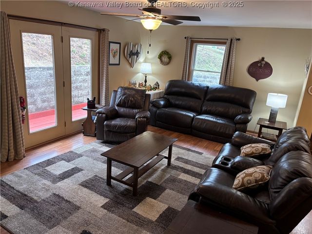 110 & 108 Mallory Lane, South Charleston, WV 25309