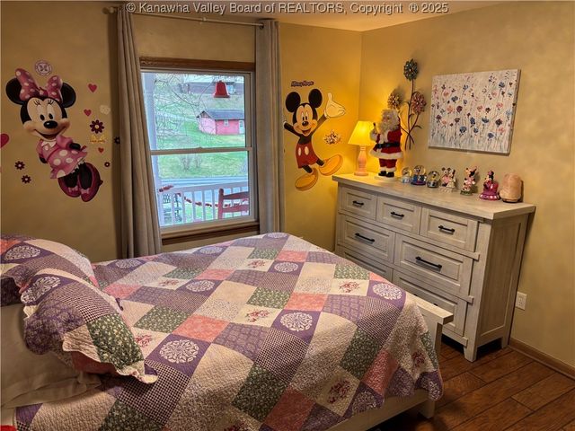 110 & 108 Mallory Lane, South Charleston, WV 25309