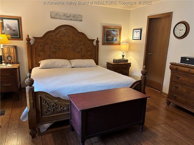 110 & 108 Mallory Lane, South Charleston, WV 25309