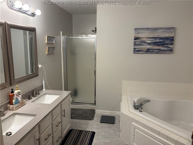 110 & 108 Mallory Lane, South Charleston, WV 25309