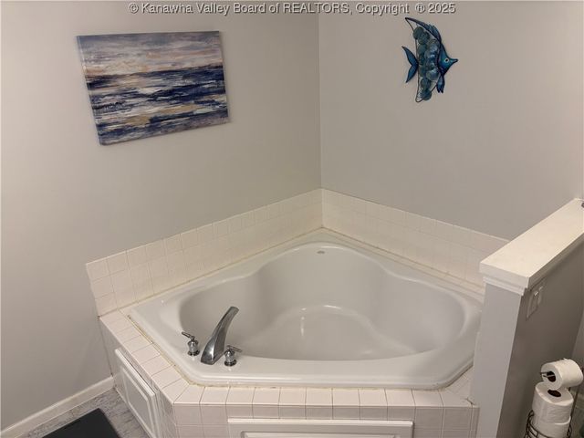 110 & 108 Mallory Lane, South Charleston, WV 25309