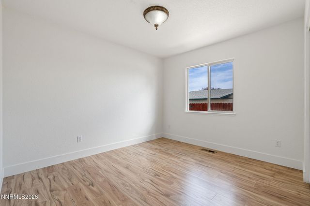 7090 Strauss Drive, Sun Valley, NV 89433