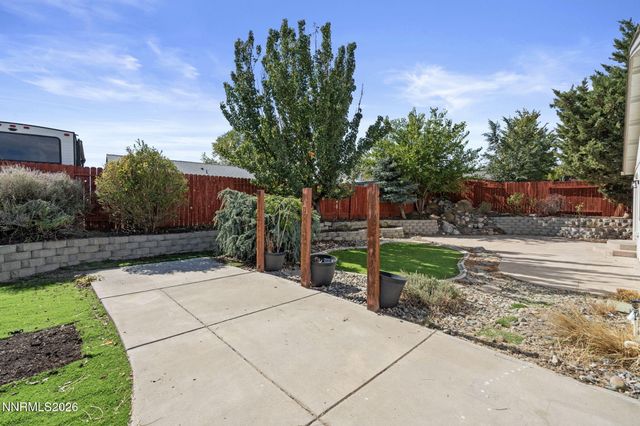 7090 Strauss Drive, Sun Valley, NV 89433