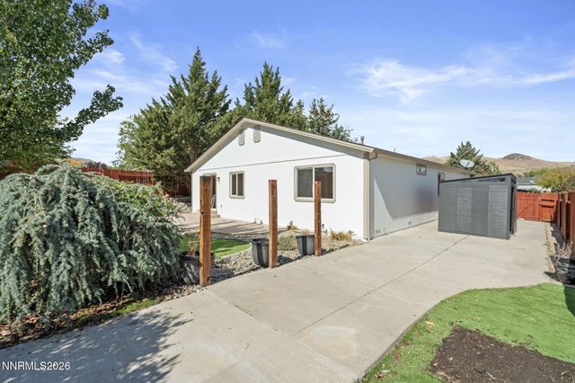 7090 Strauss Drive, Sun Valley, NV 89433