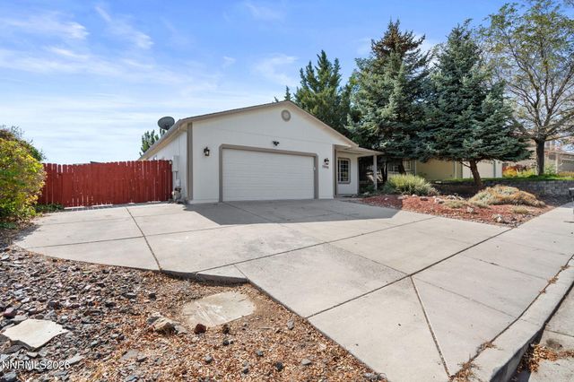 7090 Strauss Drive, Sun Valley, NV 89433