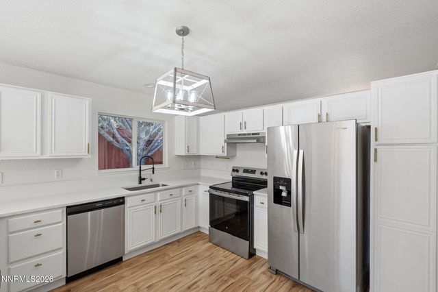 7090 Strauss Drive, Sun Valley, NV 89433