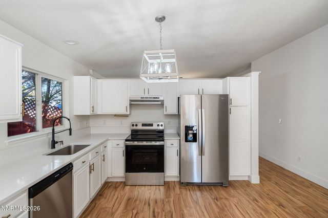 7090 Strauss Drive, Sun Valley, NV 89433