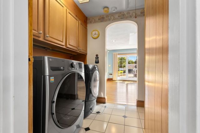 23 Russell St, Peabody, MA 01960