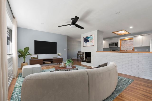 23 Russell St, Peabody, MA 01960