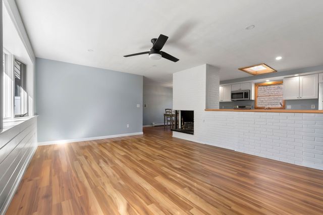 23 Russell St, Peabody, MA 01960