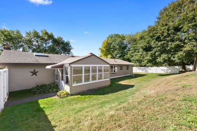 23 Russell St, Peabody, MA 01960