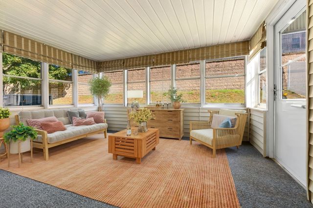 23 Russell St, Peabody, MA 01960